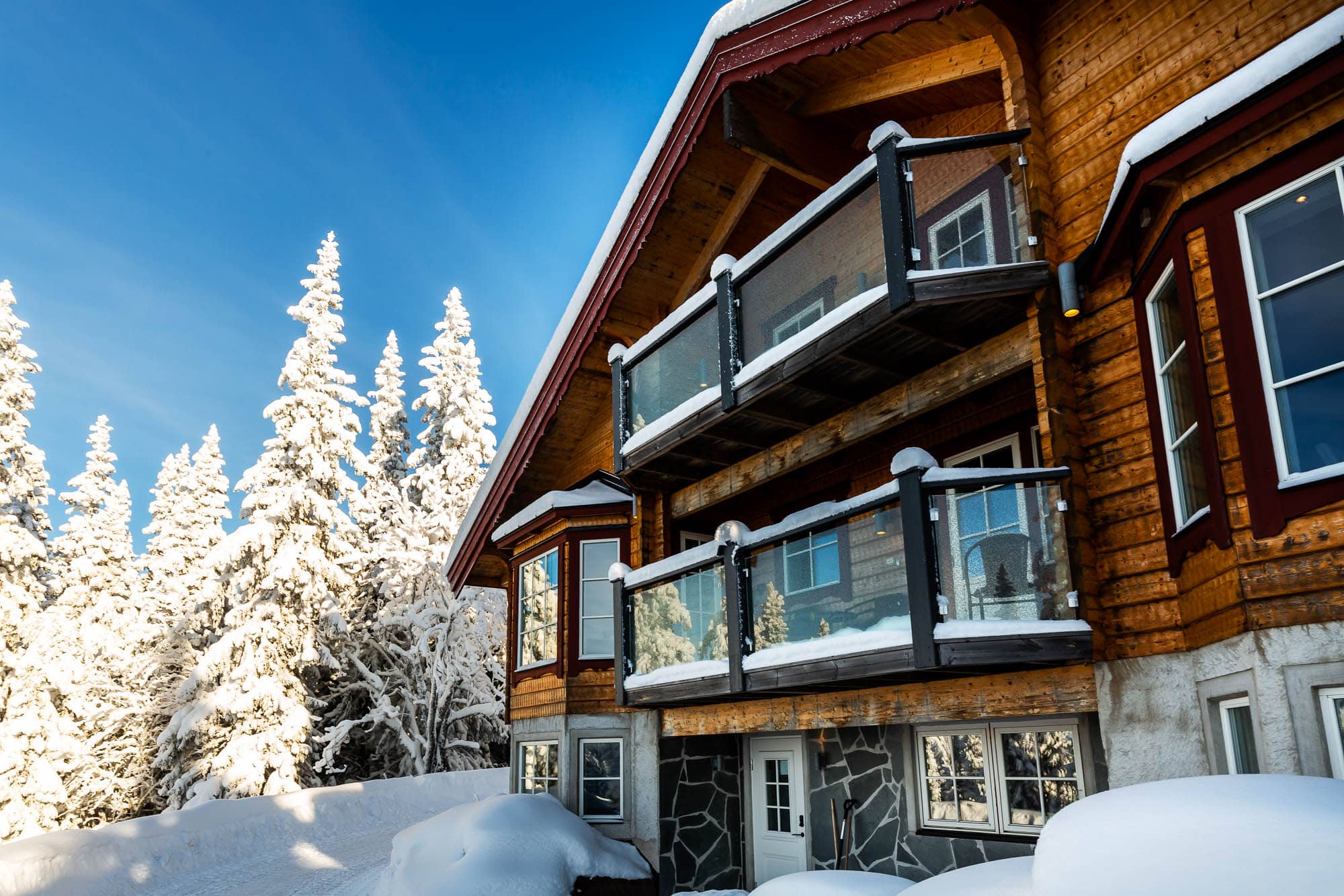 Fasad Sälengodset med två balkonger