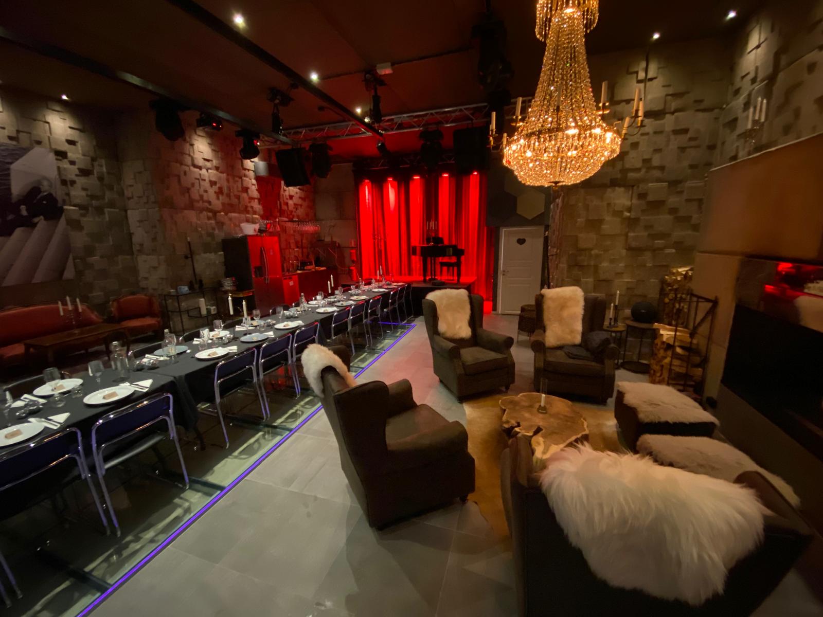 Elegant lokal med stämningsfull belysning