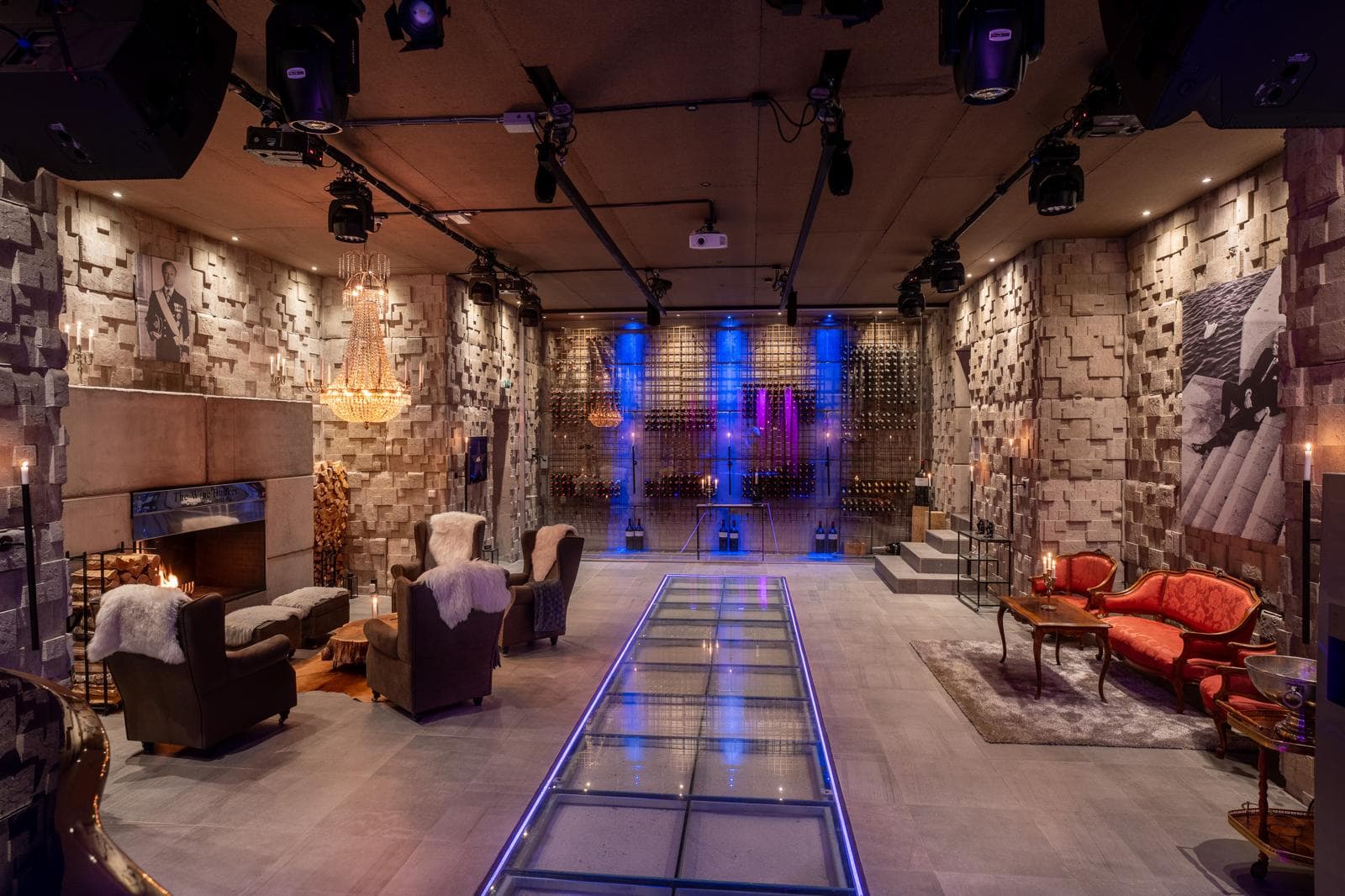 Elegant lokal med stiliga möbler.