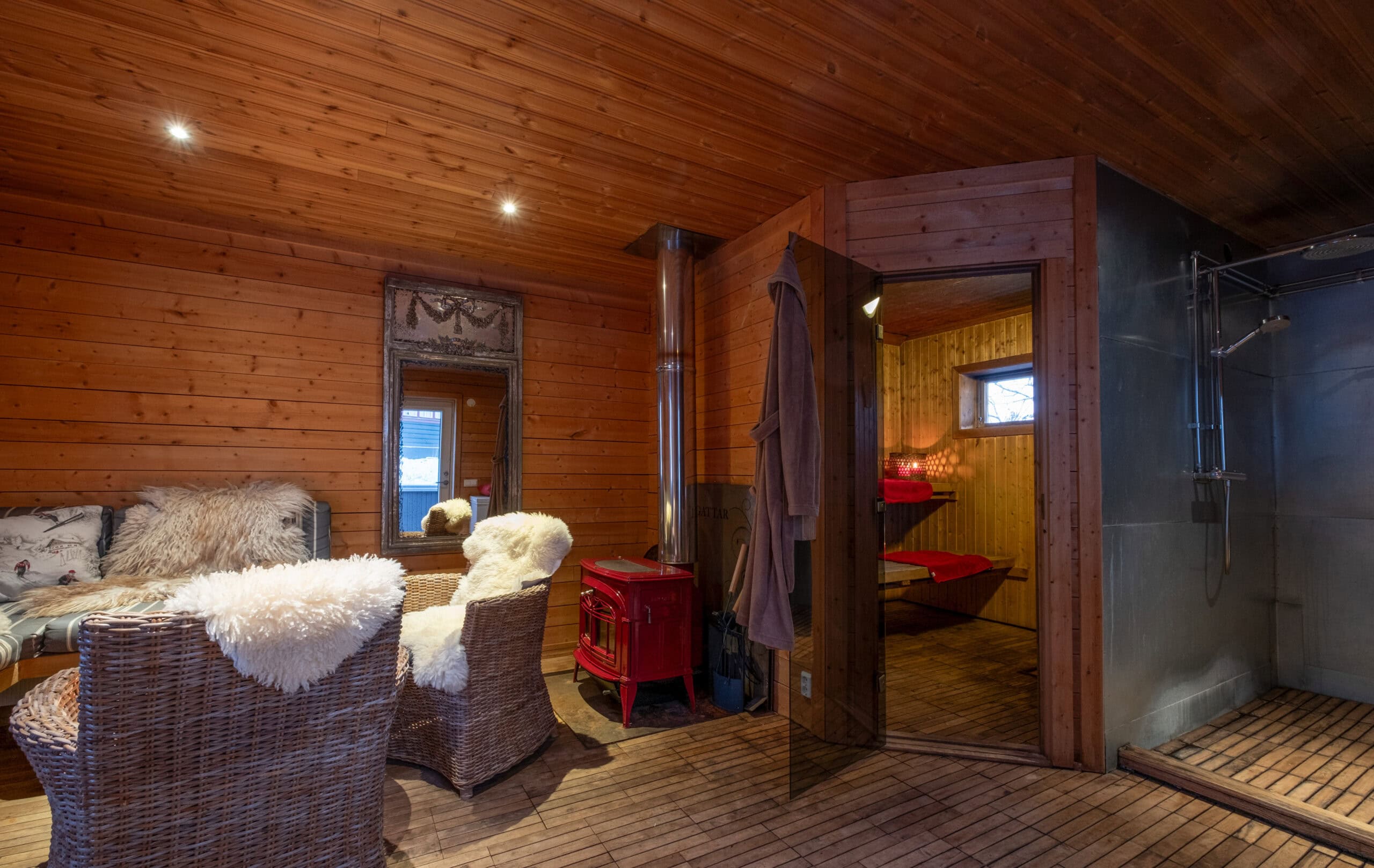 Relax med bastu och dusch i Gattarstugan i Sälen